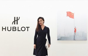 HUBLOT宇舶表携手上海艺术影像展陈漫个人展览