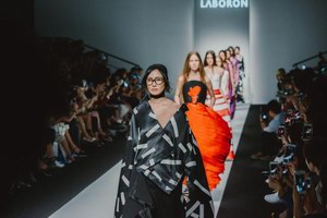 LABORON时尚分歧者系列发布 酷女孩惊艳上海时装周
