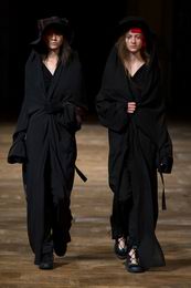 Yohji Yamamoto 2016春夏系列时装秀