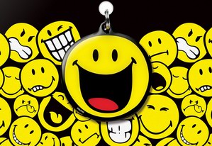 「SmileyWorld x八达通」造型配饰     让你的生活充满欢笑和朝气