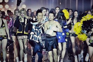 Chi Zhang 2016SS发布会  拳王争霸赛黑暗与力量的对决