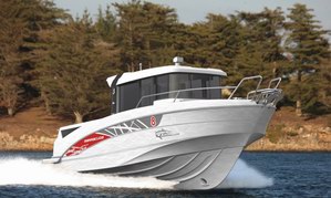 NEW BENETEAU BARRACUDA 8: MORE SPACIOUS, WITH IMPROVED PERFORMANCE