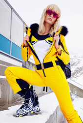 模特Anouk Sanders 带你开启时尚滑雪季