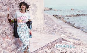 Chanel（香奈儿）释出2017早春度假系列广告大片