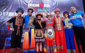 IRONMAN夺冠热门亮相柳州，卫冕夫妻惊艳试穿壮族服饰