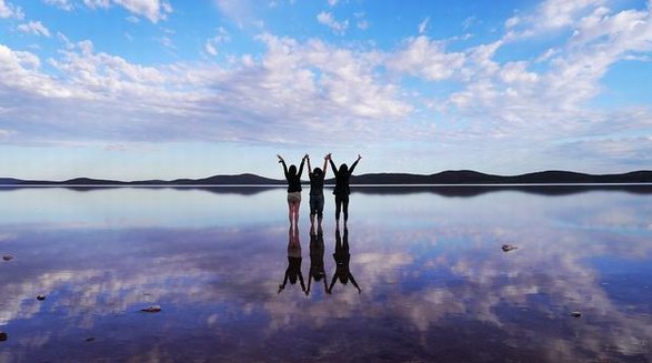 罕见的世间美景&mdash;&mdash;五彩缤纷的南澳湖泊