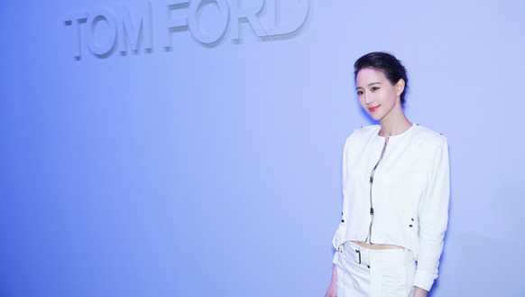 杨祐宁与张钧甯出席TOM FORD 2018纽约时装周大秀 诠释酷美新定义