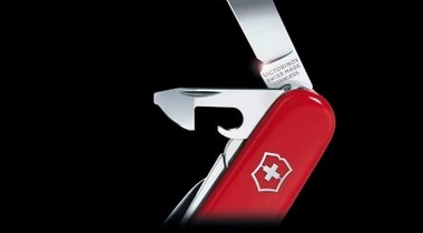 YOUR SWISS ARMY KNIFE 设计属于你的维氏瑞士军刀