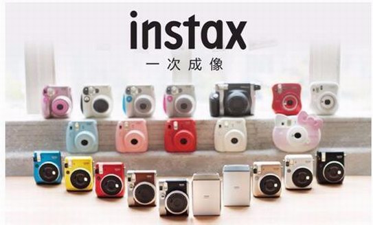 面包新语联合富士instax拍立得跨界合作 定格欢乐时刻