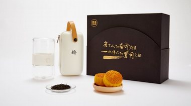 一上线就遭疯抢的哲品中秋礼盒，它到底比星巴克好在哪？