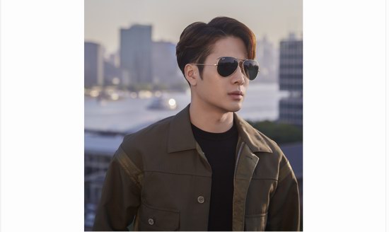 RAY-BAN雷朋宣布王嘉尔出任全球品牌代言人