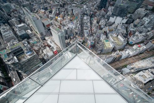 东京涩谷之巅的眺望设施“SHIBUYA SKY”揭幕