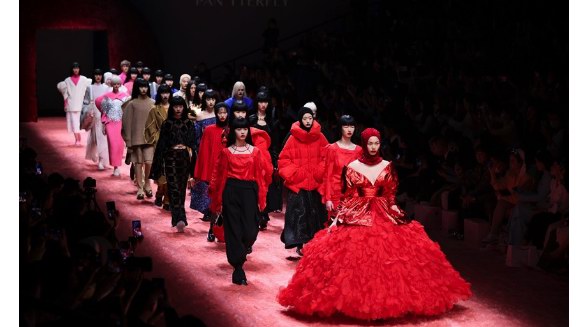 高级时装品牌PAN’TTERFLY 上海时装周发布2021秋冬系列