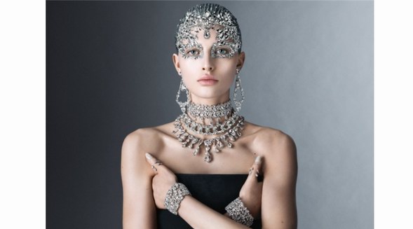 这几款施华洛世奇首饰氛围感满满,助你华丽绽放自信气场