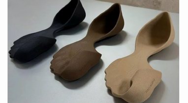 巴黎世家赤足鞋"balenciaga Zero"卖1万 被吐槽像鞋垫