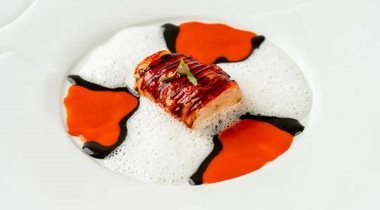 路易威登The Hall会馆倾情推出情人节限定套餐