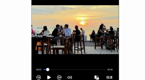 在鸿蒙5手机上，旅行博主用华为云空间高效剪辑vlog的秘密