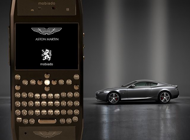 阿斯顿马丁Aston Martin携手Mobiado推出Grand 350 Aston Martin奢华手机
