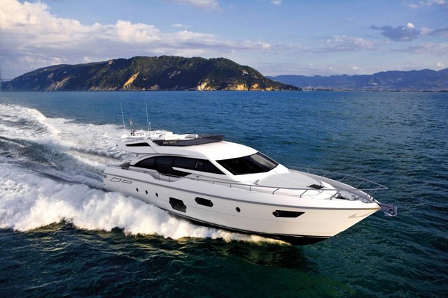 法拉帝 Ferretti 690 游艇