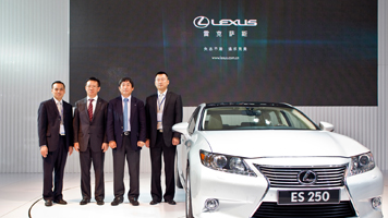 豪华汽车品牌LEXUS雷克萨斯携旗下8大系列10款车型盛装亮相第十六届深港澳国际汽车博览会