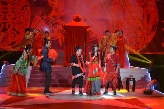 《星光大道》2013总决赛 - 安与骑兵表演原创歌曲《嫁妆》