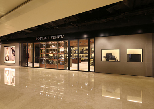 <a target='_blank' style='color: #666666;' href='http://brand.fengsung.com/bottegaveneta/' >Bottega Veneta</a> 北京银泰中心专门店扩店开幕