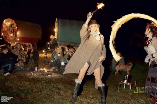 Kate Moss《Kate and the Gypsies》2009年9月号