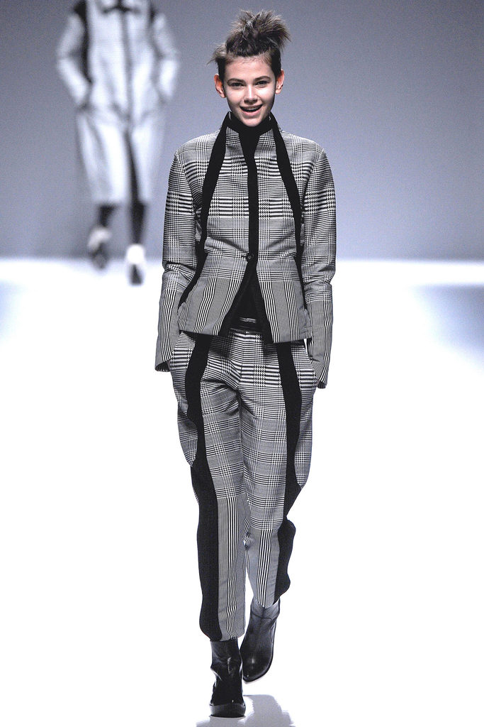 <a target='_blank' style='color: #666666;' href='http://brand.fengsung.com/IsseyMiyake/' >Issey Miyake</a> 2013秋冬流行发布