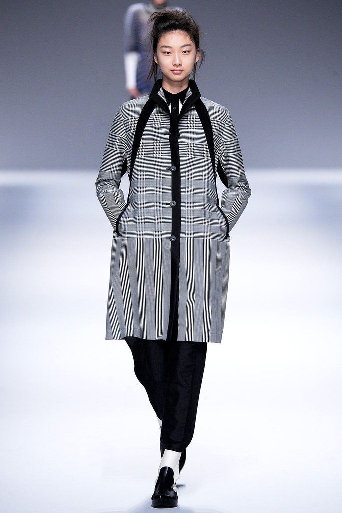 <a target='_blank' style='color: #666666;' href='http://brand.fengsung.com/IsseyMiyake/' >Issey Miyake</a> 2013秋冬流行发布