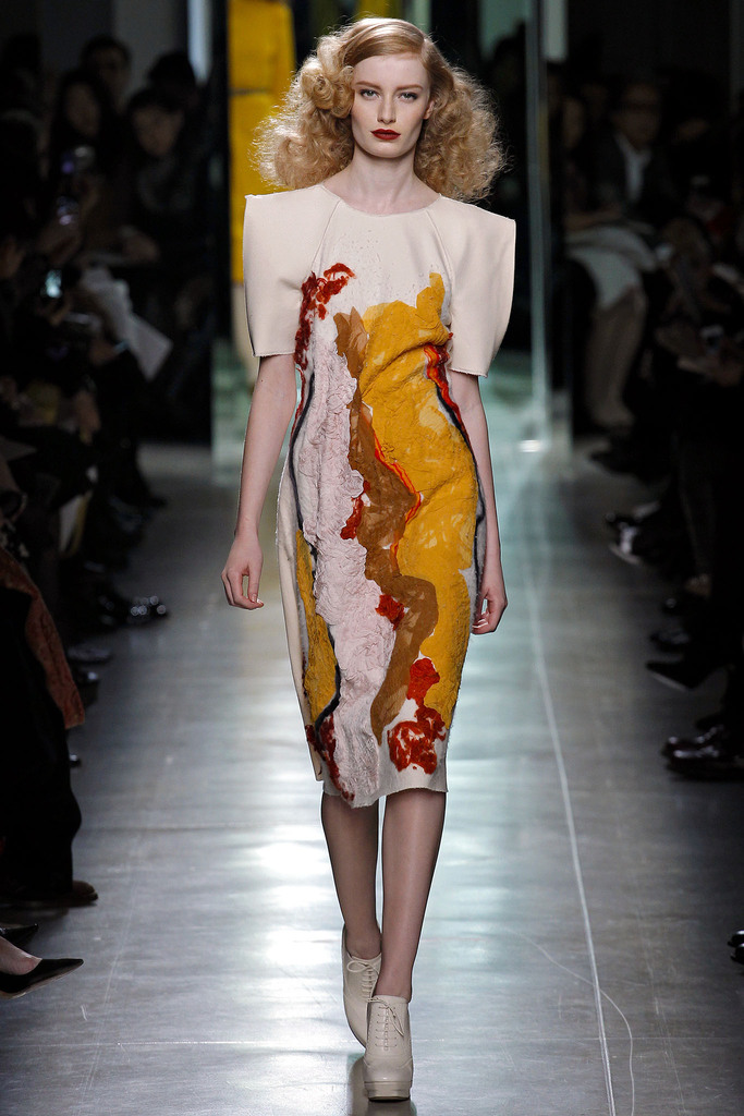 <a target='_blank' style='color: #666666;' href='http://brand.fengsung.com/bottegaveneta/' >Bottega Veneta</a> 2013秋冬流行发布