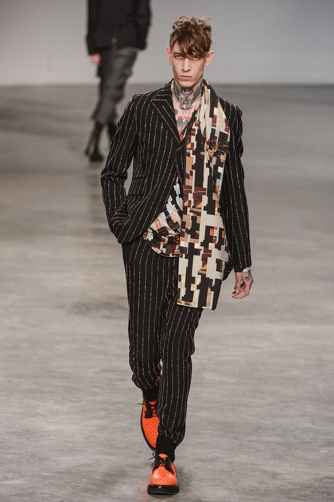 <a target='_blank' style='color: #666666;' href='http://brand.fengsung.com/johngalliano/' >John Galliano</a> 2013秋冬男装流行发布