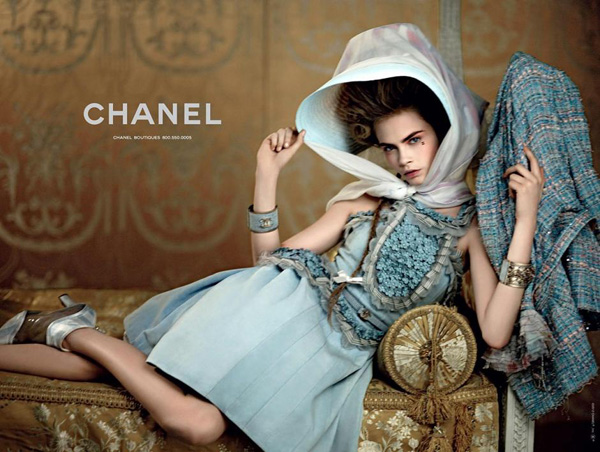 Chanel（香奈儿）2013早春度假系列宫廷风大片