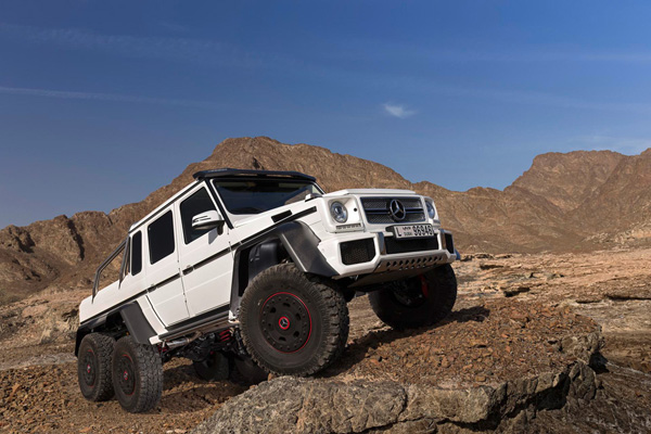 奔驰即将推出「G63 AMG 6x6」民用版