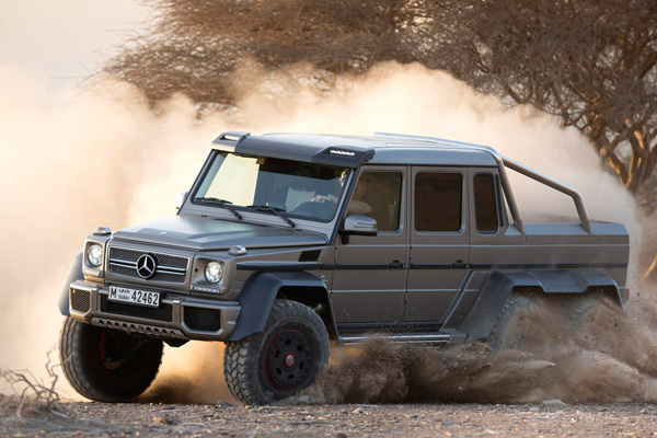 奔驰即将推出「G63 AMG 6x6」民用版豪华皮卡