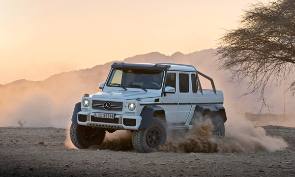 奔驰即将推出「G63 AMG 6x6」民用版豪华皮卡