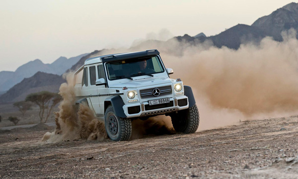 奔驰即将推出「G63 AMG 6x6」民用版豪华皮卡