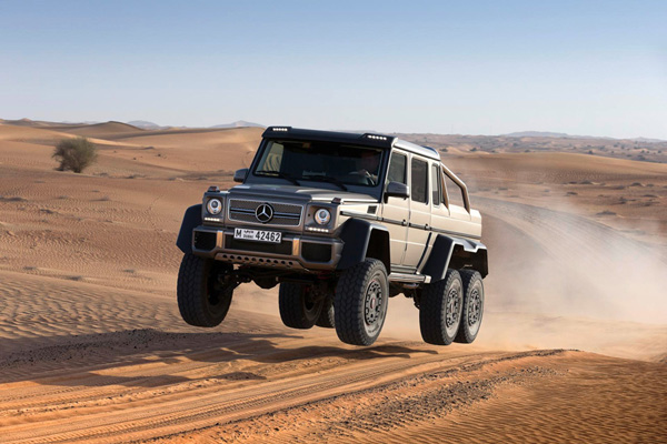 奔驰即将推出「G63 AMG 6x6」民用版豪华皮卡