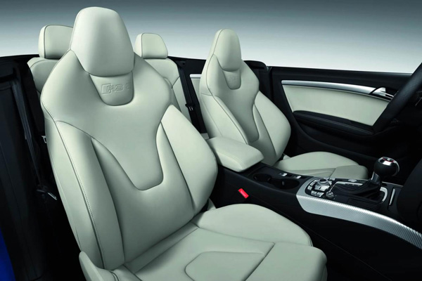 奥迪发布2013款RS5 Cabriolet 北美市场售价